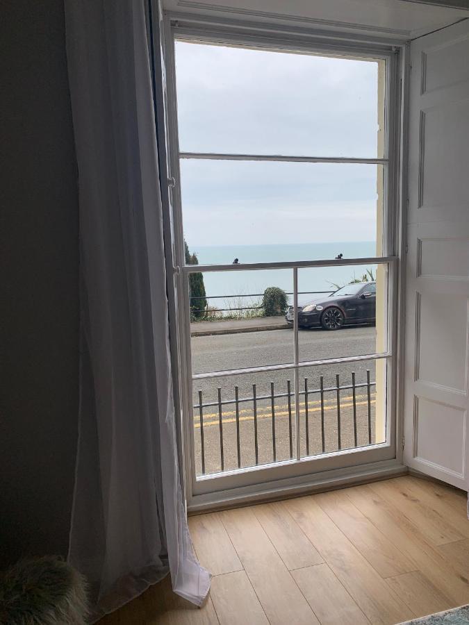 Beautiful Flat With Harbour Views Tenby Ngoại thất bức ảnh